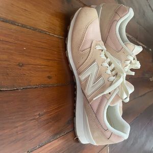 Never worn pink new balances